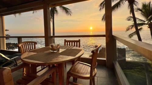Surf And Racquet 2301 — Kailua Kona