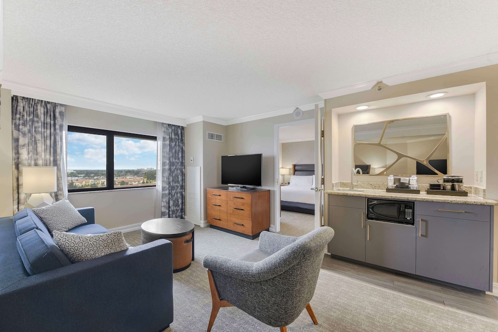 Embassy Suites by Hilton Anaheim Orange - photo 16