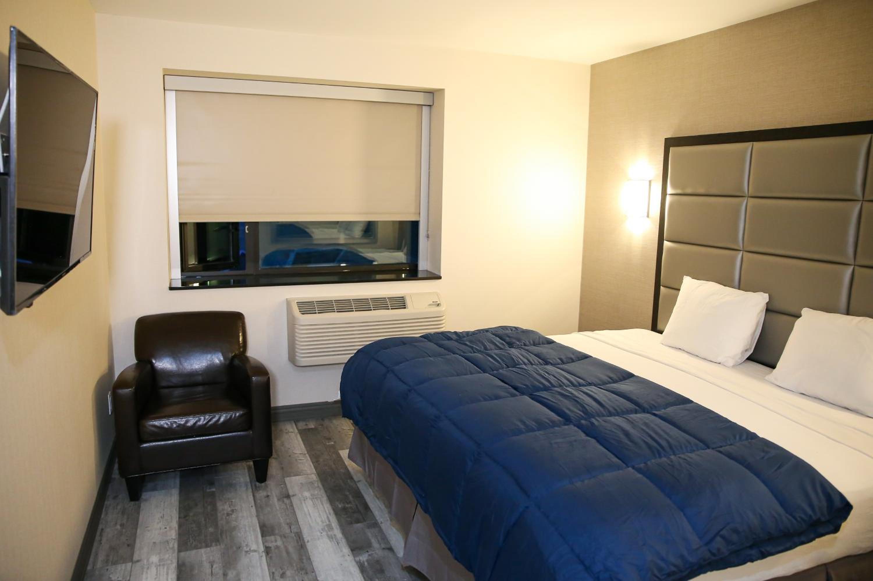 Hotel Pergola JFK Airport - photo 33