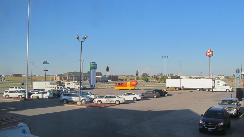 Holiday Inn Express & Suites Lexington by IHG - photo 14