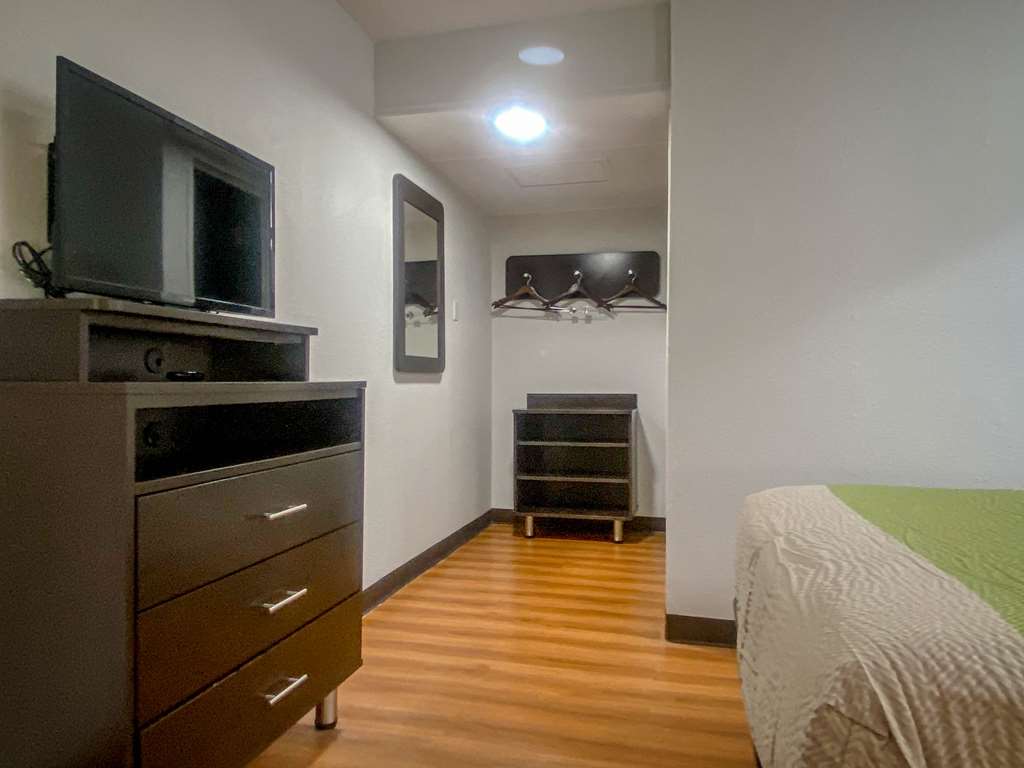 Studio 6 Wichita KS Airport - photo 12