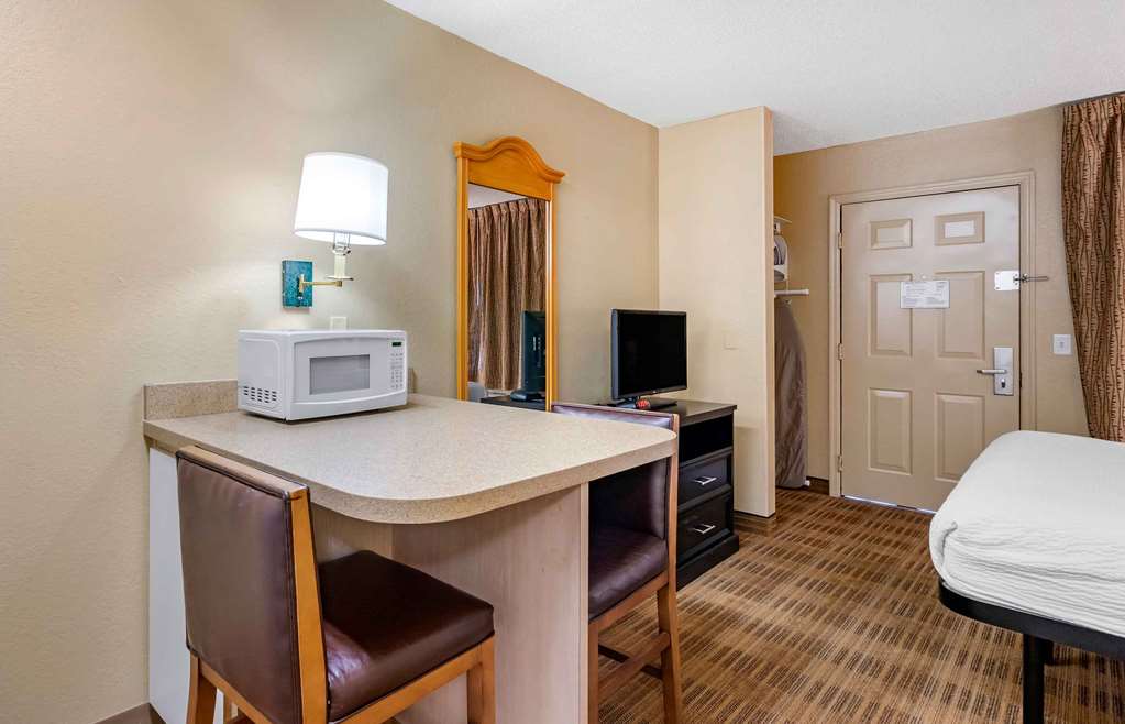 Extended Stay America Tampa North Airport - photo 17