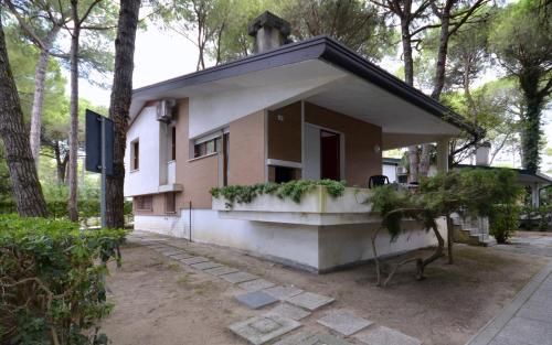 Villa Negri — 4-Star Luxury Hotel in Lignano Sabbiadoro, Italy