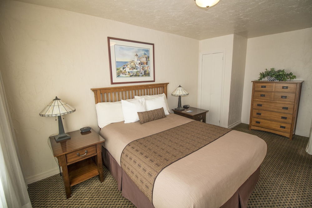 Capitola Venetian Hotel - photo 20