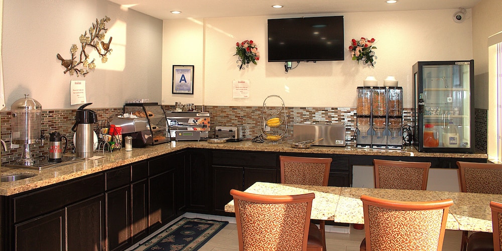 Budget Inn Barstow - photo 24