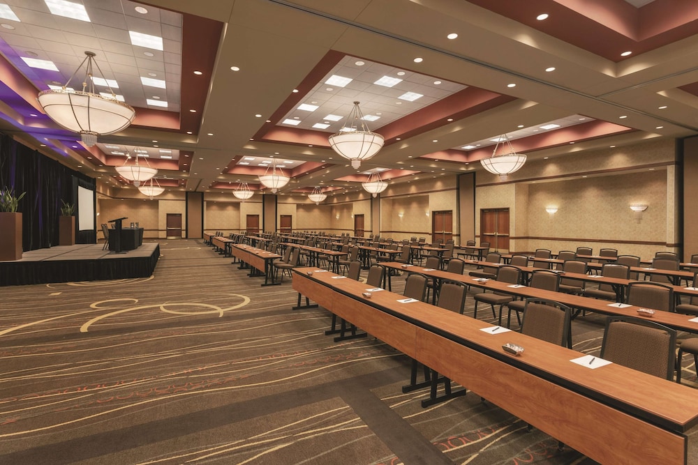 Embassy Suites by Hilton Franklin Cool Springs - photo 56