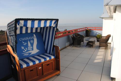 Terrassenhaus Penthouse Wohnung 93 — 4-Star Luxury Hotel in Cuxhaven, Germany