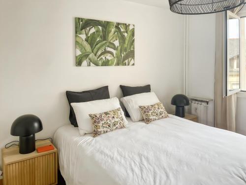 App 94 M2 Balcon Ascenseur 2 Ch 4 Couchages in Aurillac, France