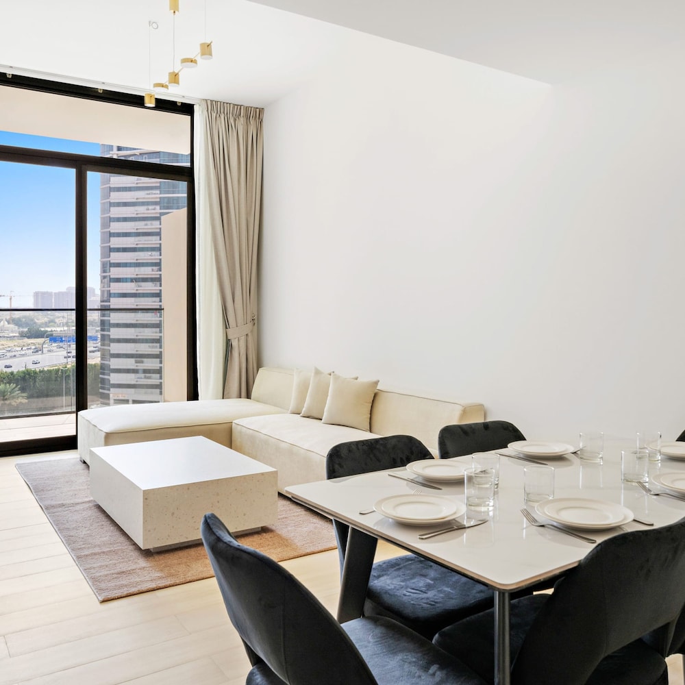 Stunning Modern 3BR Apartment in JVC — 4-Star Luxury Hotel in Dubai, United Arab Emirates