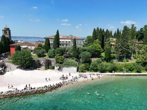 Garda Amore — 4-Star Luxury Hotel in Sirmione, Italy