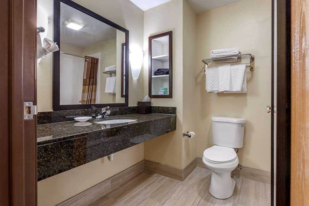 Best Western Plus Sparta Trail Lodge - photo 17