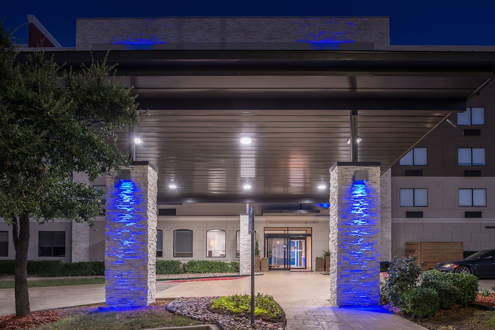 Holiday Inn Express Hotel & Suites Mesquite by IHG - photo 46