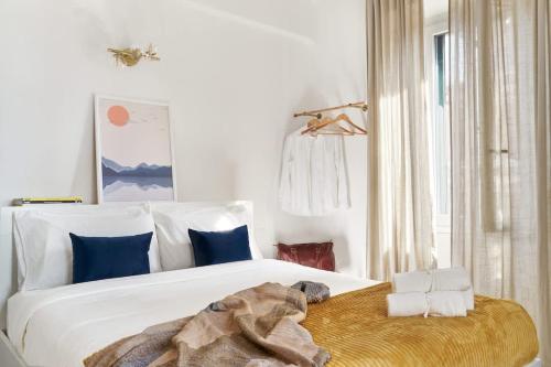 La Maison Blue between Portello Fiera MiCo CityLife — 4-Star Luxury Hotel in Milan, Italy