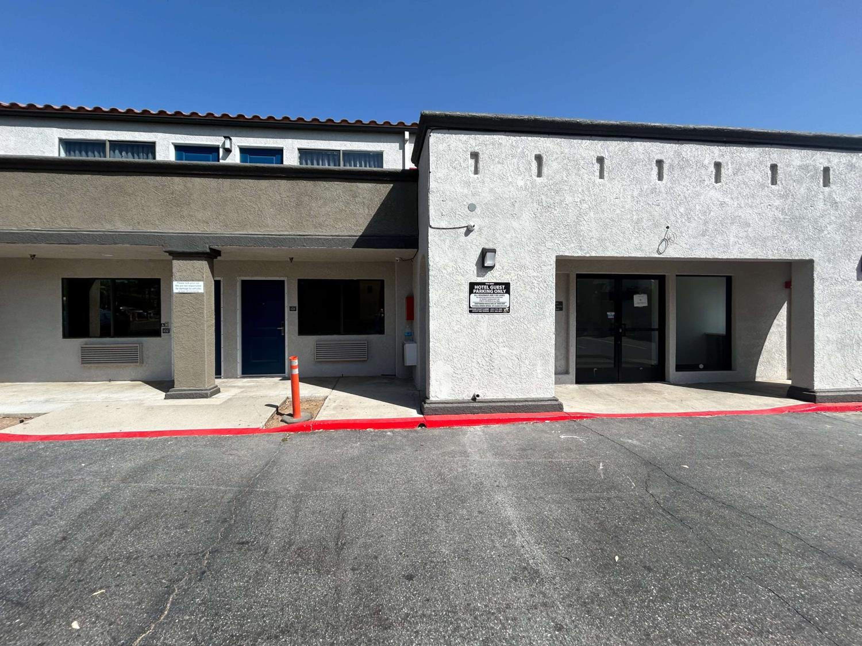 Motel 6 Lake Elsinore CA - photo 15
