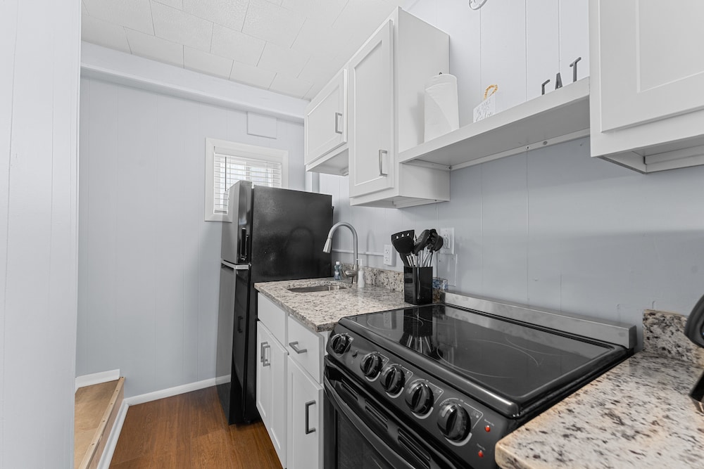 Silver Cove Resort on Table Rock unit 17 - photo 8