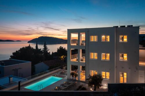 Villa Porto — 4-Star Luxury Hotel in Rogoznica, Croatia