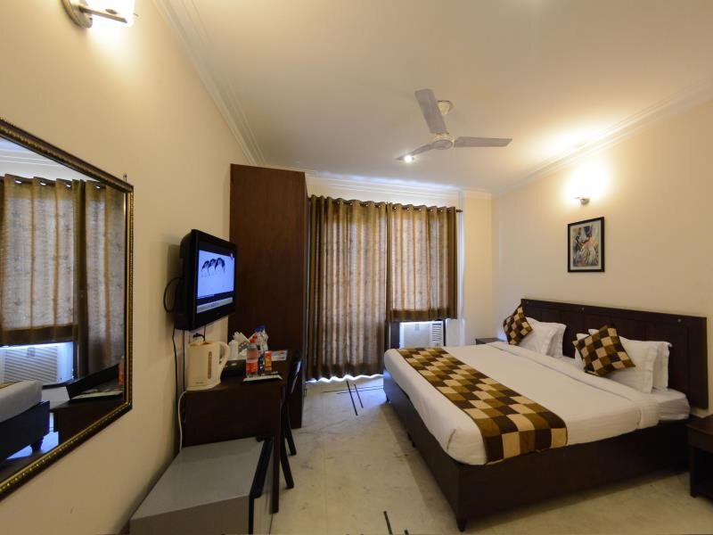 Royal Sapphire — Gurgaon — photo 3
