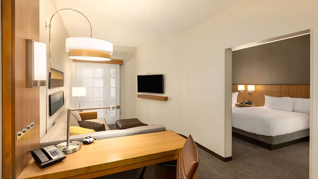 Hyatt Place Phoenix Chandler - photo 7