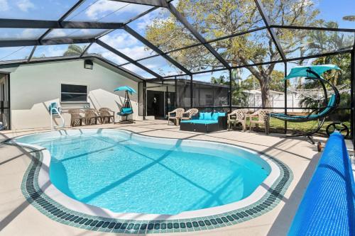 Largo Fl Heated Pool 8 Beds 1 Mile To Beach Pets — Largo