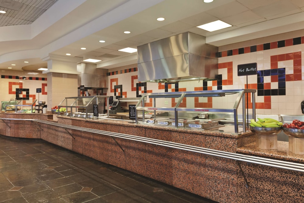 Embassy Suites by Hilton Anaheim South - photo 51