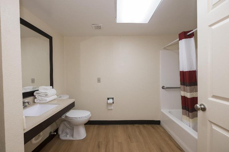 Red Roof Inn PLUS & Suites Opelika - photo 16