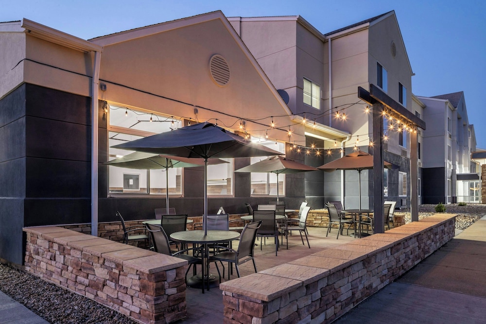 Fairfield Inn & Suites by Marriott Butler - photo 21
