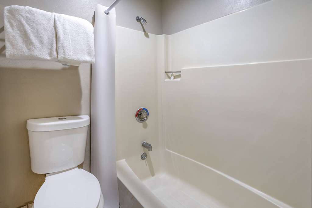 Days Inn by Wyndham Pleasant Prairie Kenosha - photo 37