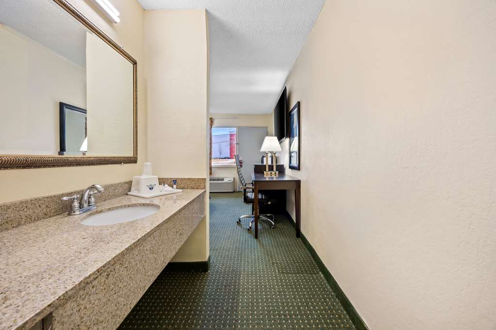 Americas Best Value Inn Ft. Jackson - photo 25