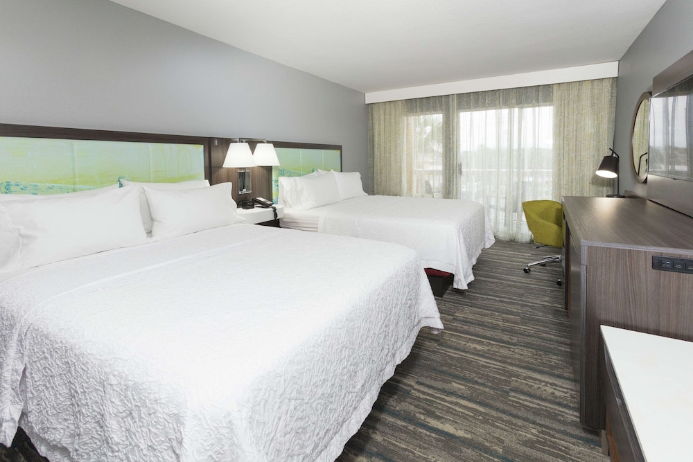 Hampton Inn St. Augustine Beach - photo 11