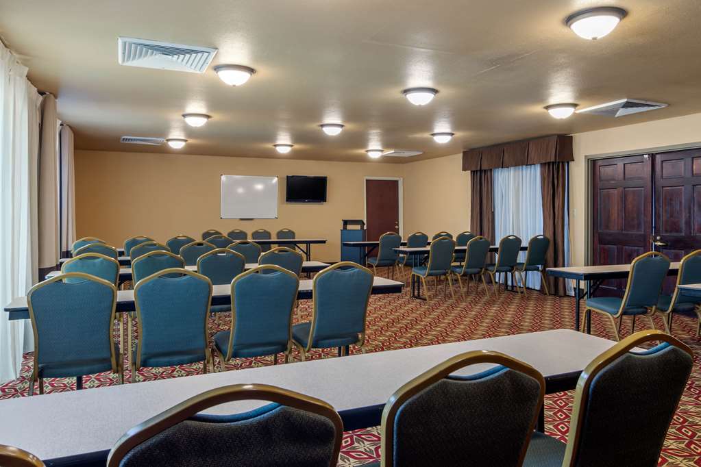 Comfort Inn & Suites Perry National Fairgrounds Area - photo 34