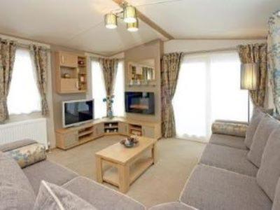 Roxbury 5 Star 6 berth Luxury Caravan — 4-Star Luxury Hotel in Exeter, United Kingdom