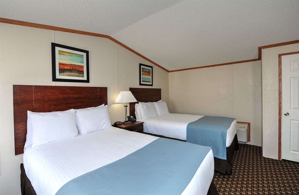 Instalodge Hotel and Suites - photo 3