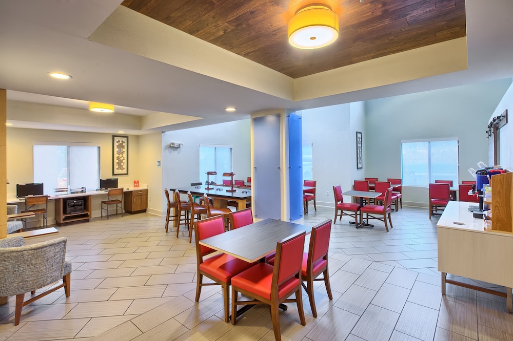 Holiday Inn Express & Suites Raleigh North Wake Forest by IHG - photo 53