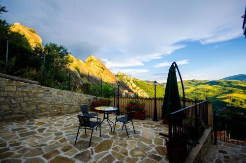 Paschiere By Keyhole Selection - carbon neutral hotel in Castelmezzano