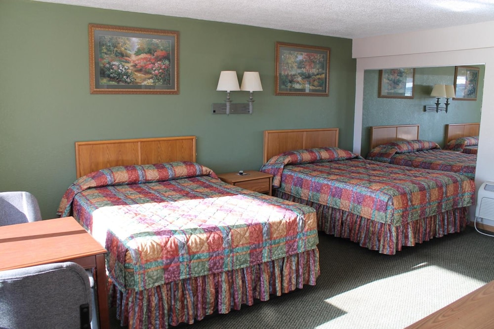 American Motor Inn - photo 19
