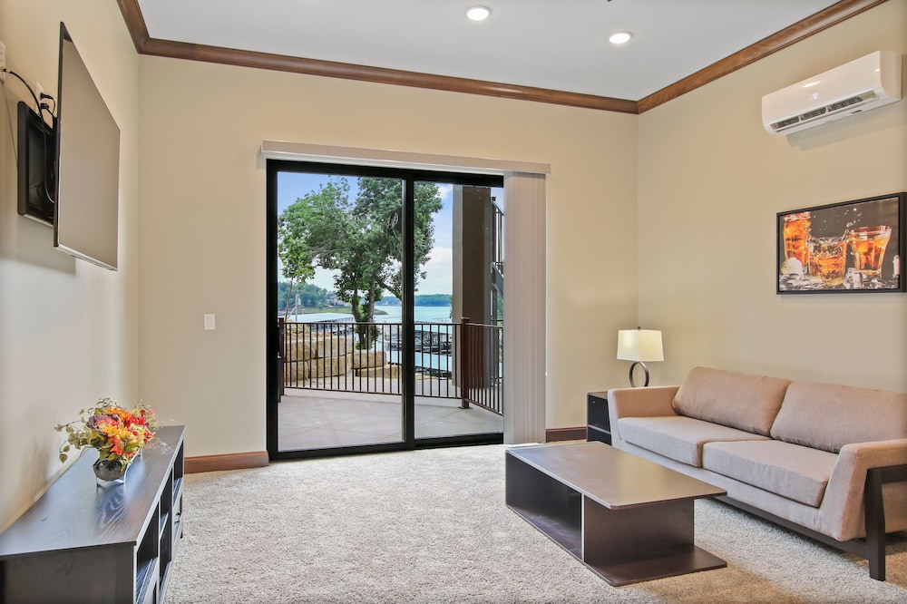 The Resort at Lake of the Ozarks - photo 15