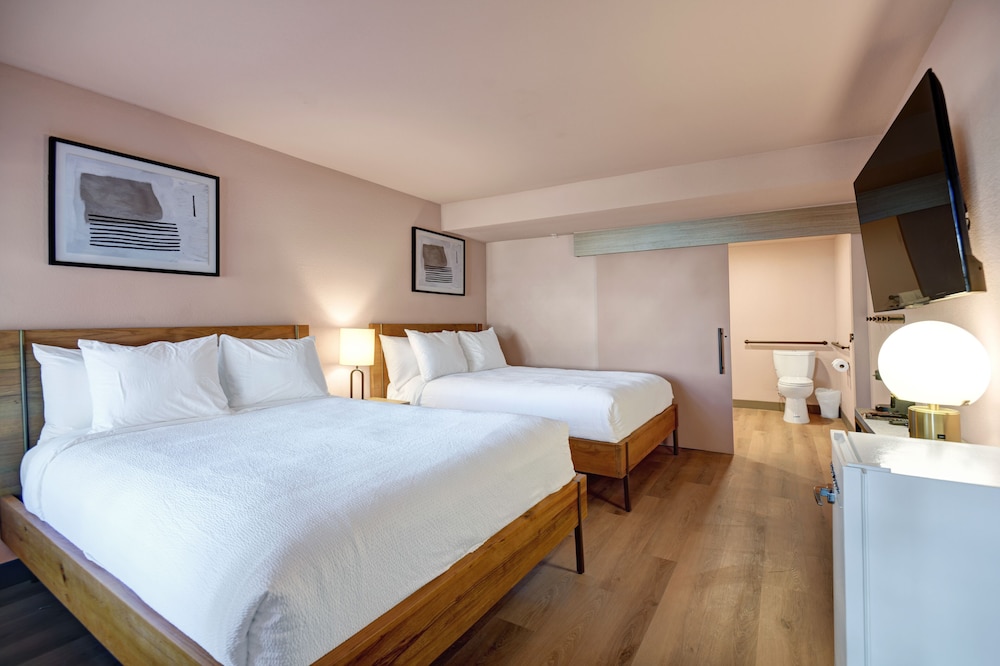 The Dunes Hotel - photo 13