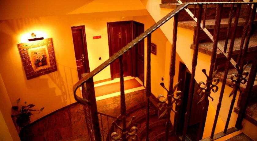 Hotel Baviera — Linares — photo 5