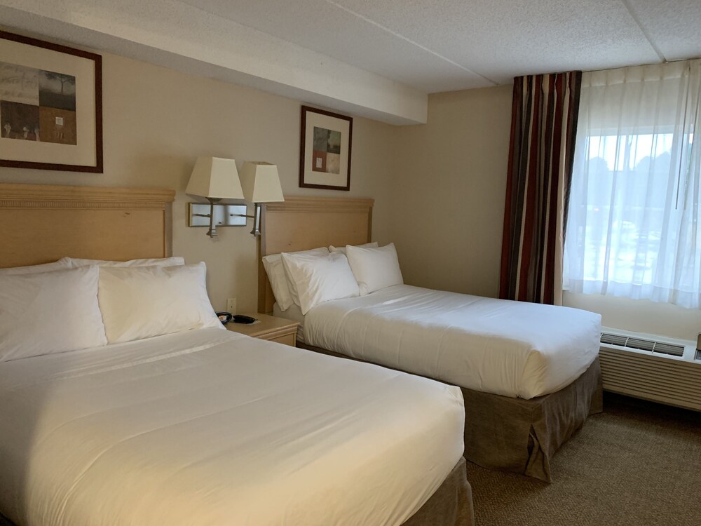 Candlewood Suites Wilson by IHG - photo 16