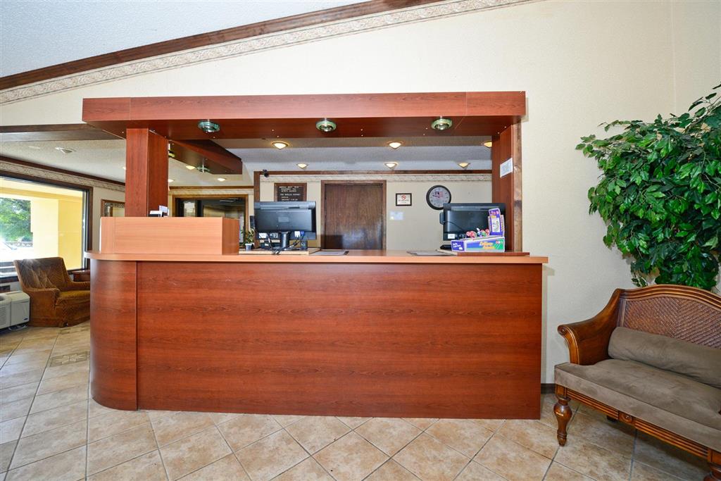 Americas Best Value Inn & Suites Warren Detroit - photo 4
