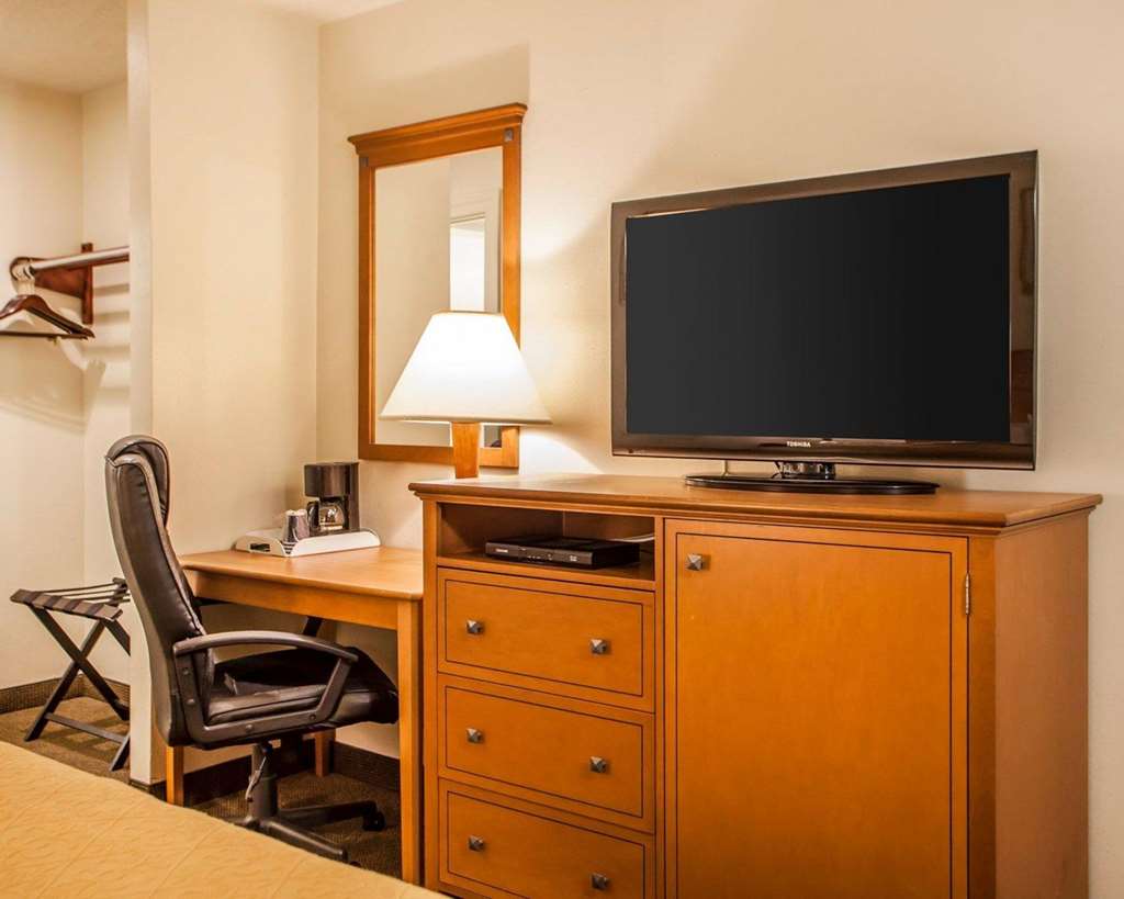 Rodeway Inn Point Pleasant Beach - photo 10