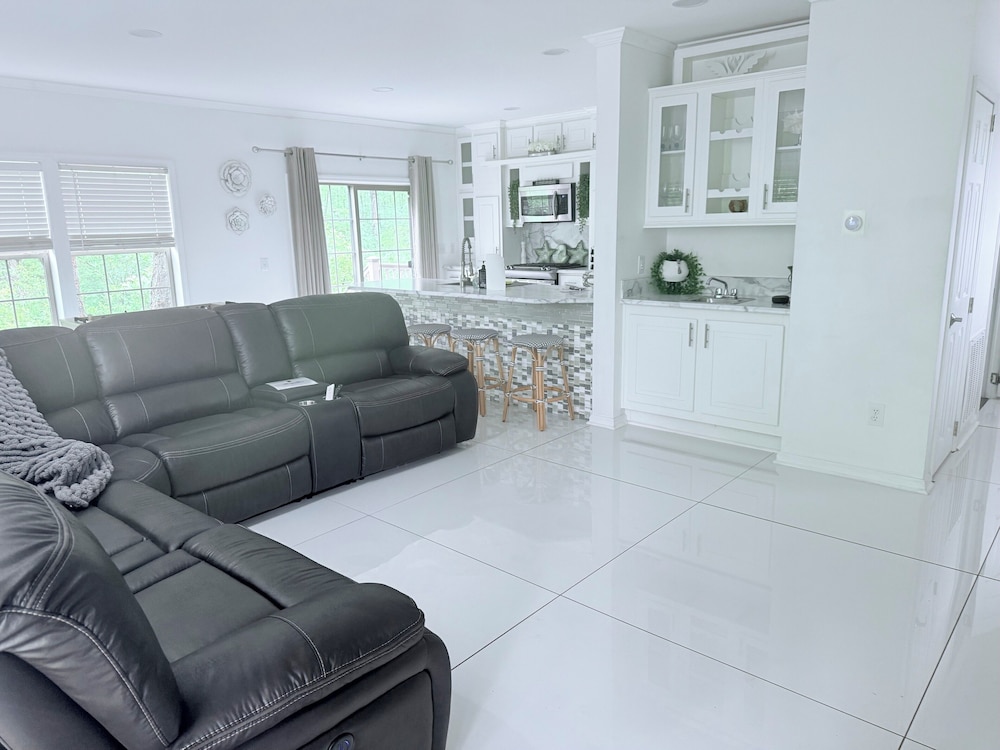 Swan Lake Resort Rentals - photo 130