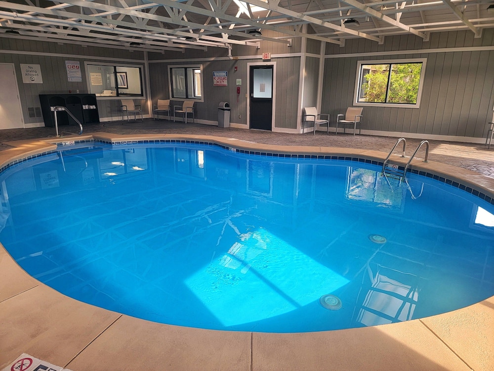Holiday Inn Cleveland Northeast Mentor by IHG - photo 12