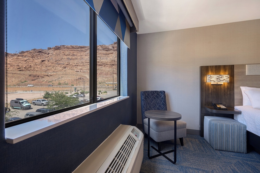 Holiday Inn Express & Suites Moab by IHG - photo 33