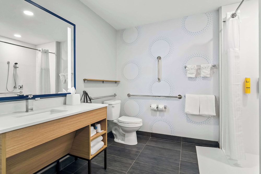 Tru by Hilton Rogers Bentonville - photo 17
