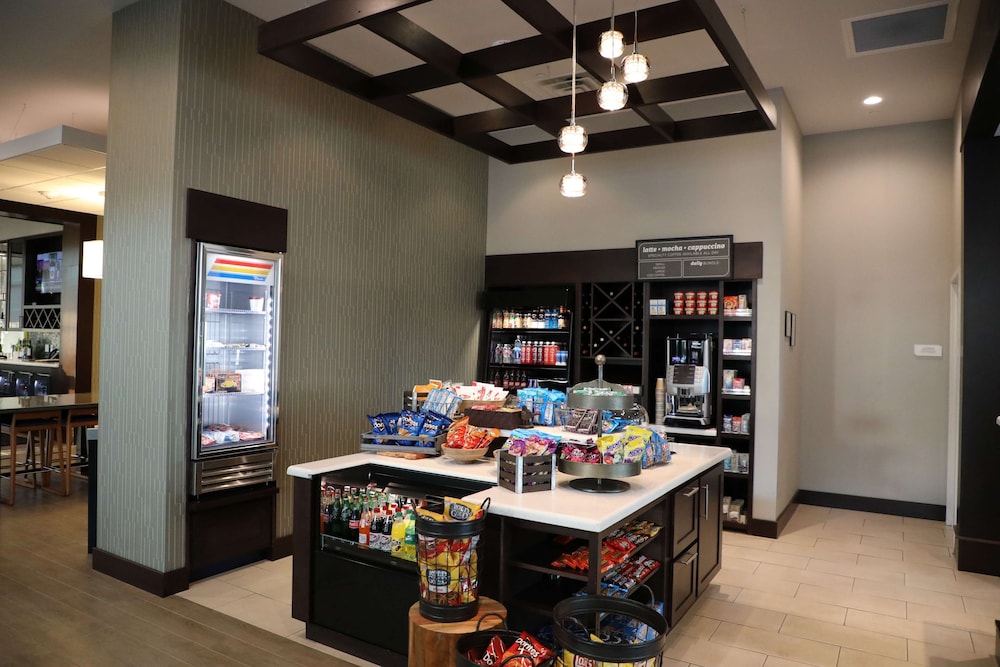 Hilton Garden Inn Austin Airport - photo 28