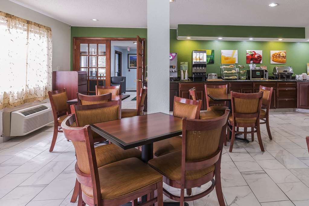 Quality Inn Sycamore DeKalb - photo 29