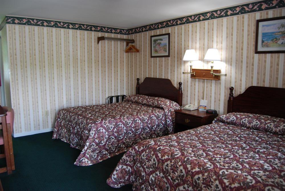 Lenox Inn - photo 9