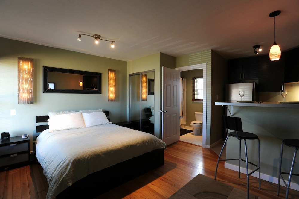 Flagstone Boutique Inn & Suites Canyons Collection Property - photo 2