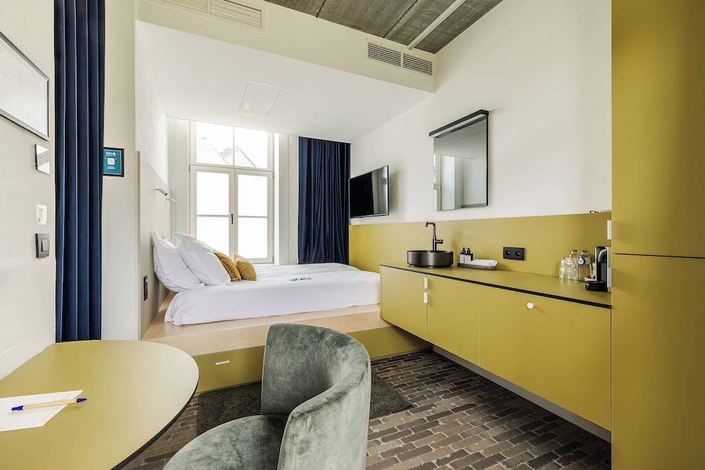 Gare 55 - carbon neutral hotel in Evergem